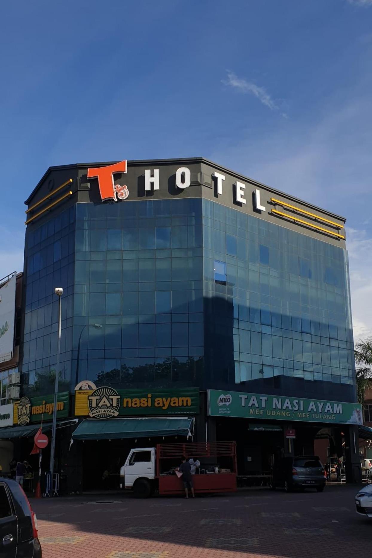 T Hotel Jalan Sultanah 阿罗士打 外观 照片