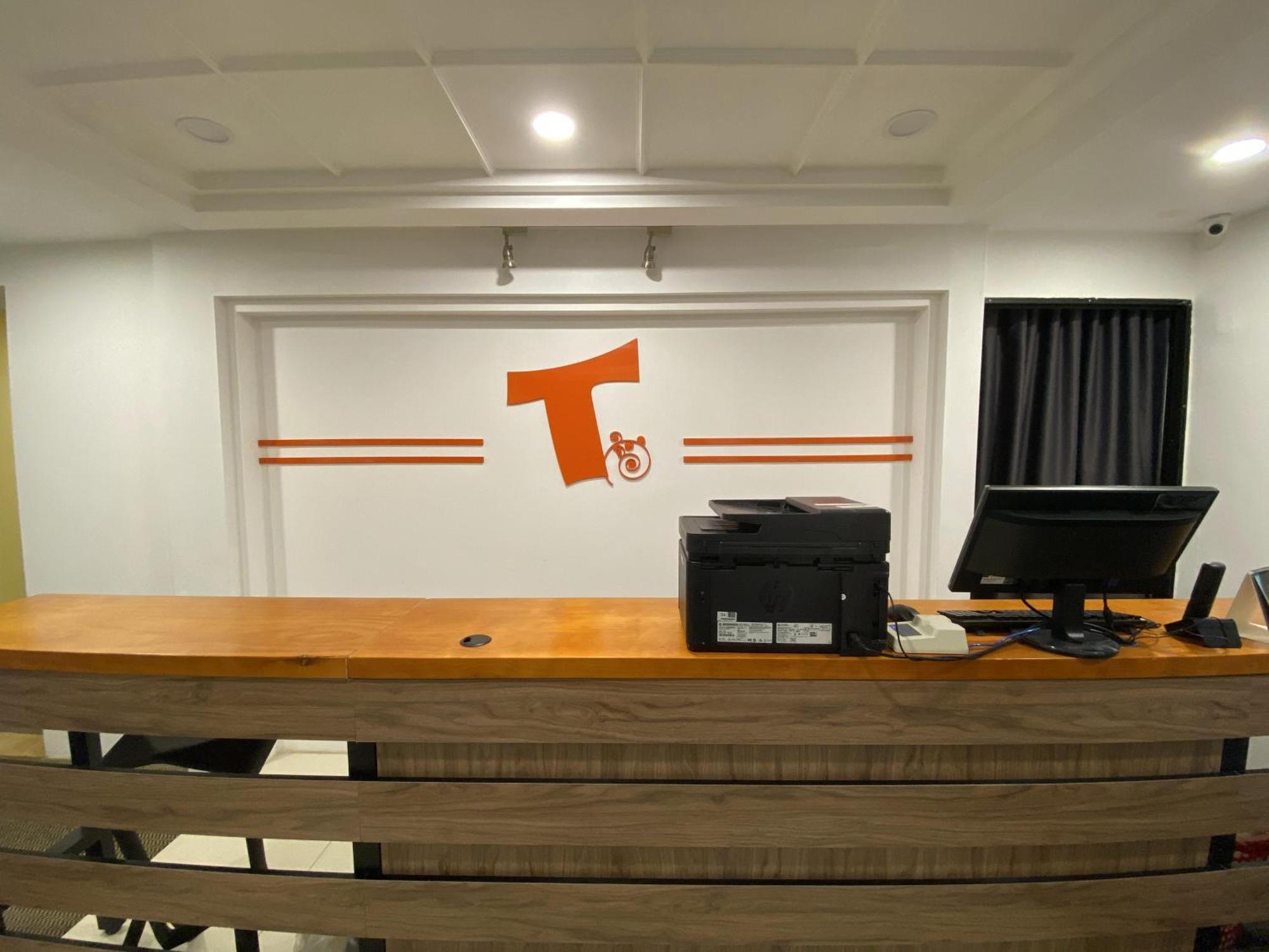 T Hotel Jalan Sultanah 阿罗士打 外观 照片