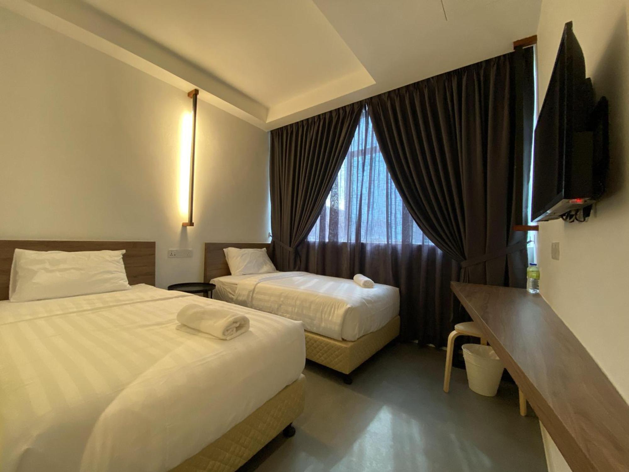 T Hotel Jalan Sultanah 阿罗士打 外观 照片