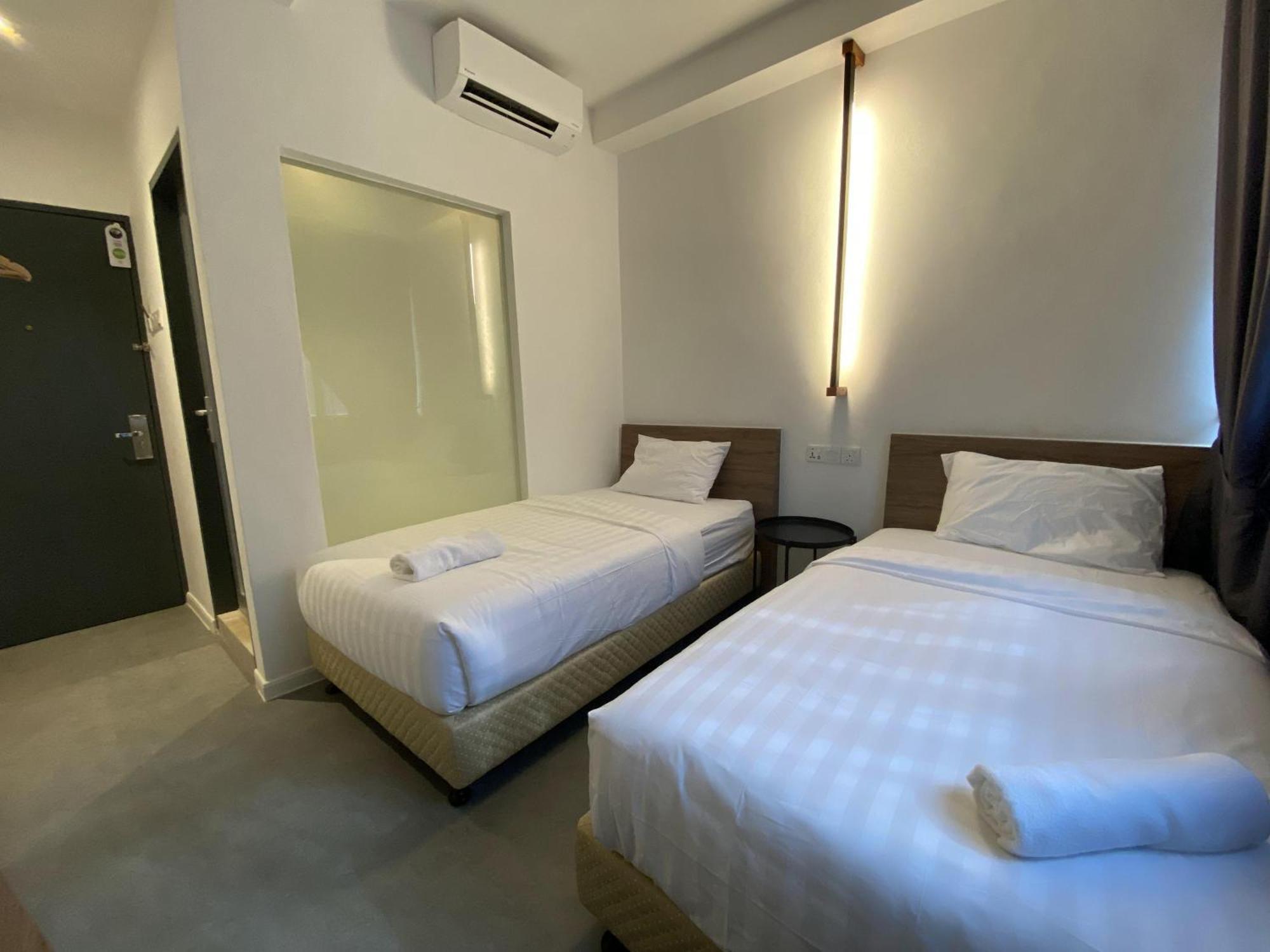 T Hotel Jalan Sultanah 阿罗士打 外观 照片